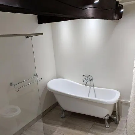 Stunning 7-bed Vineyard Masters House In Prázdninový dům Dieulivol